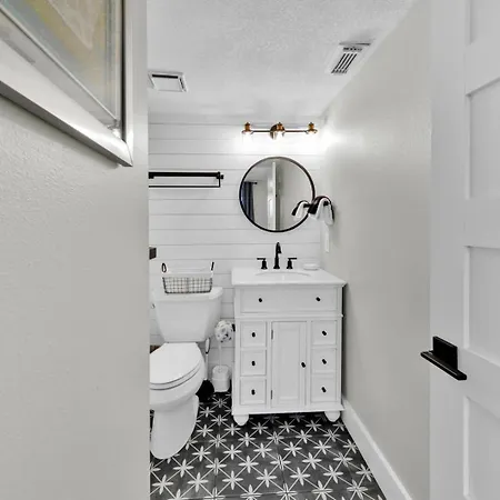 Beautiful Updated Pelican Beach Unit!!! Destin Exterior photo