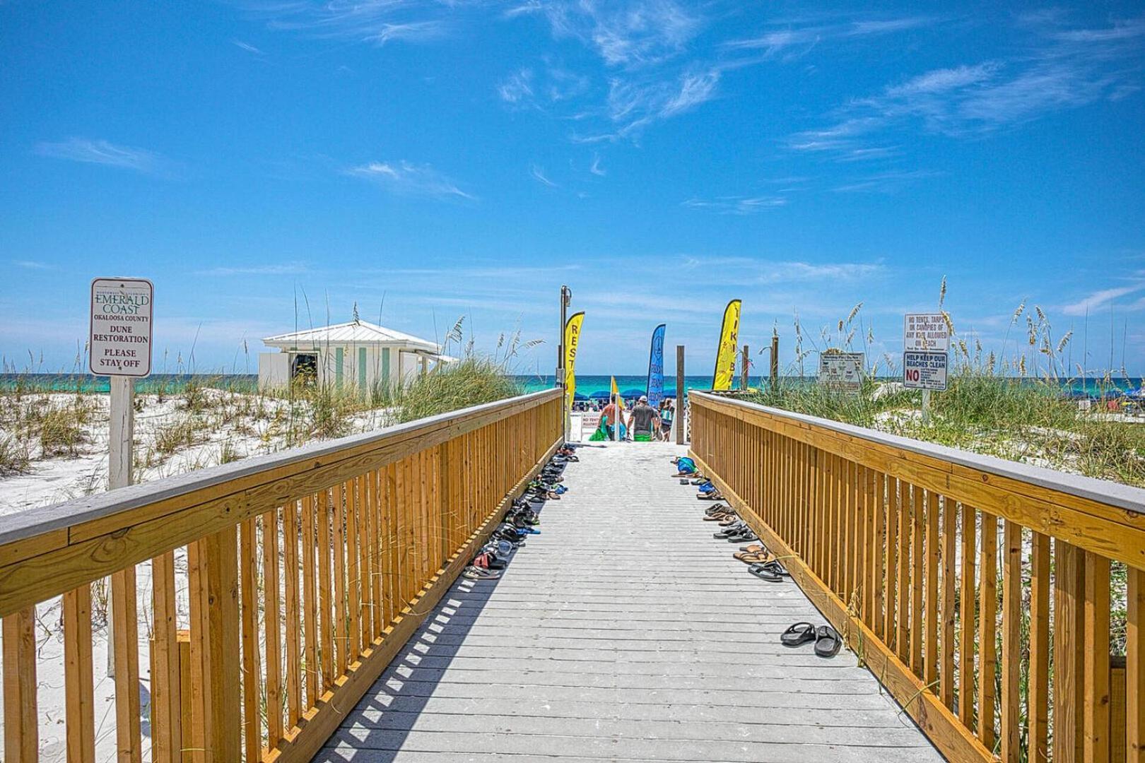 Beautiful Updated Pelican Unit!!! Holiday home *